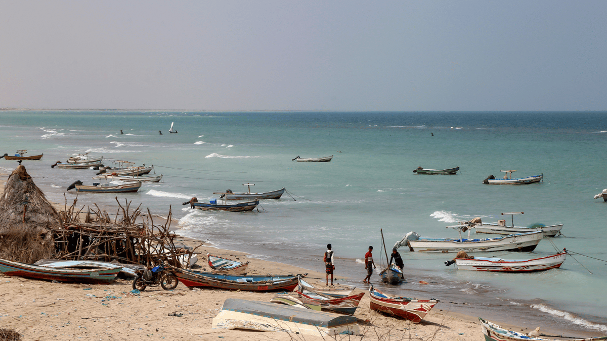 49 قتيلا و140 مفقودا في غرق مركب مهاجرين قبالة سواحل اليمن 