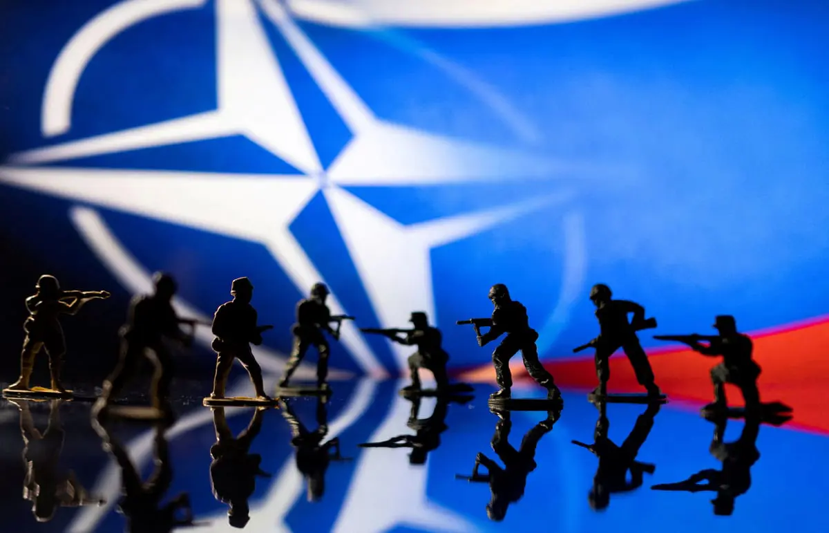 روسيا تحذّر "الناتو" من العودة إلى الحرب الباردة