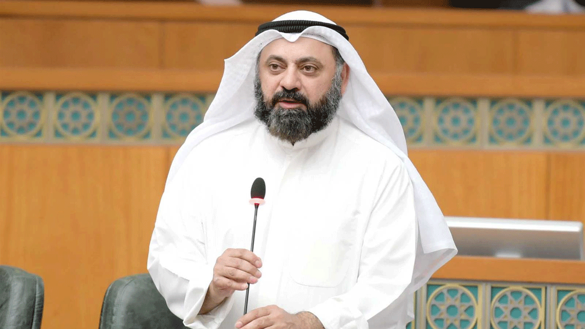 النائب الكويتي السابق وليد الطبطبائي يسلِم نفسه للأمن ويعتزل الحياة السياسية