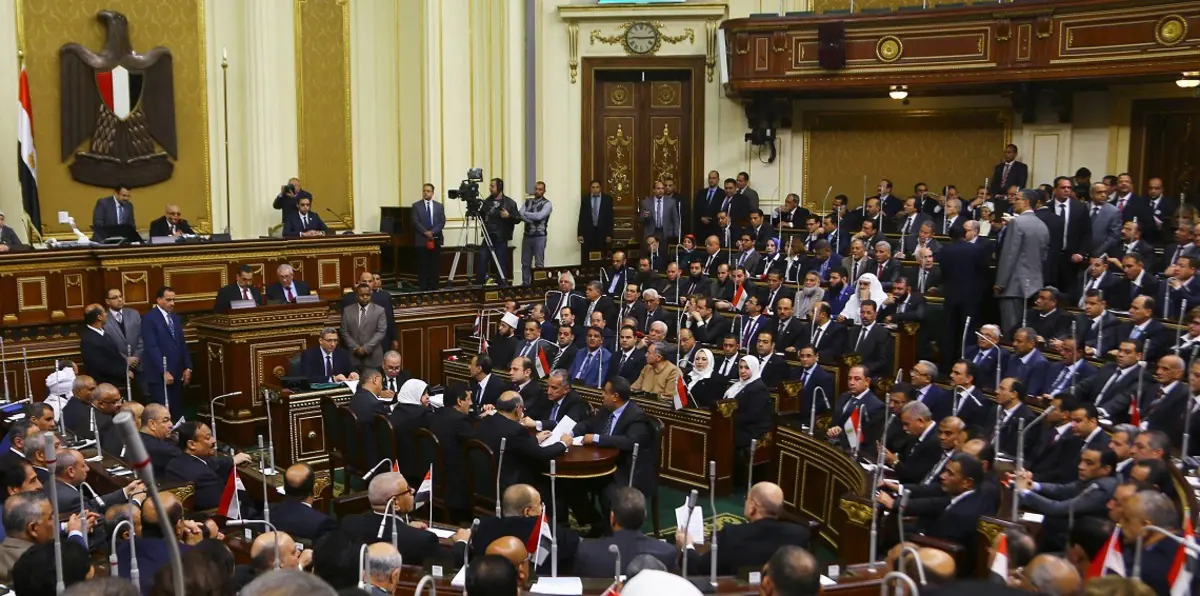 البرلمان المصري يقر إنشاء "المجلس الأعلى لمواجهة الإرهاب"