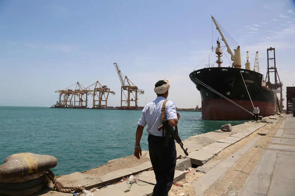 البنتاغون: الحوثيون نفذوا 50 هجوما ضد سفن قبالة اليمن