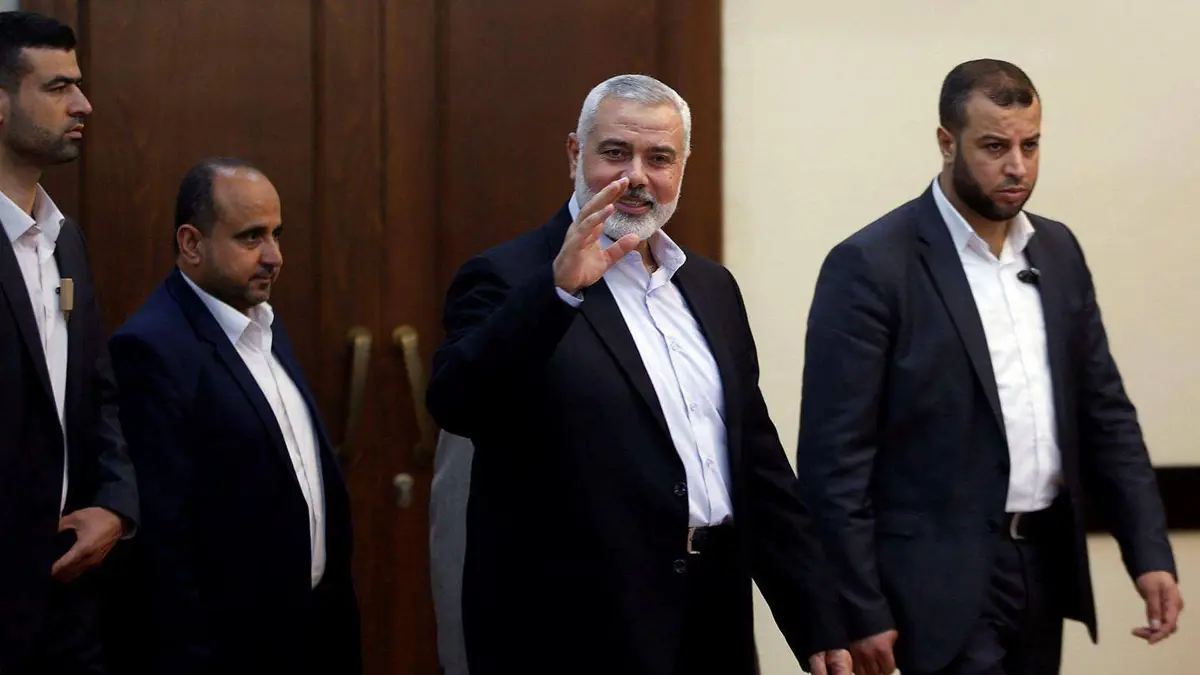 إسماعيل هنية وقيادات فلسطينية يغادرون غزة إلى القاهرة