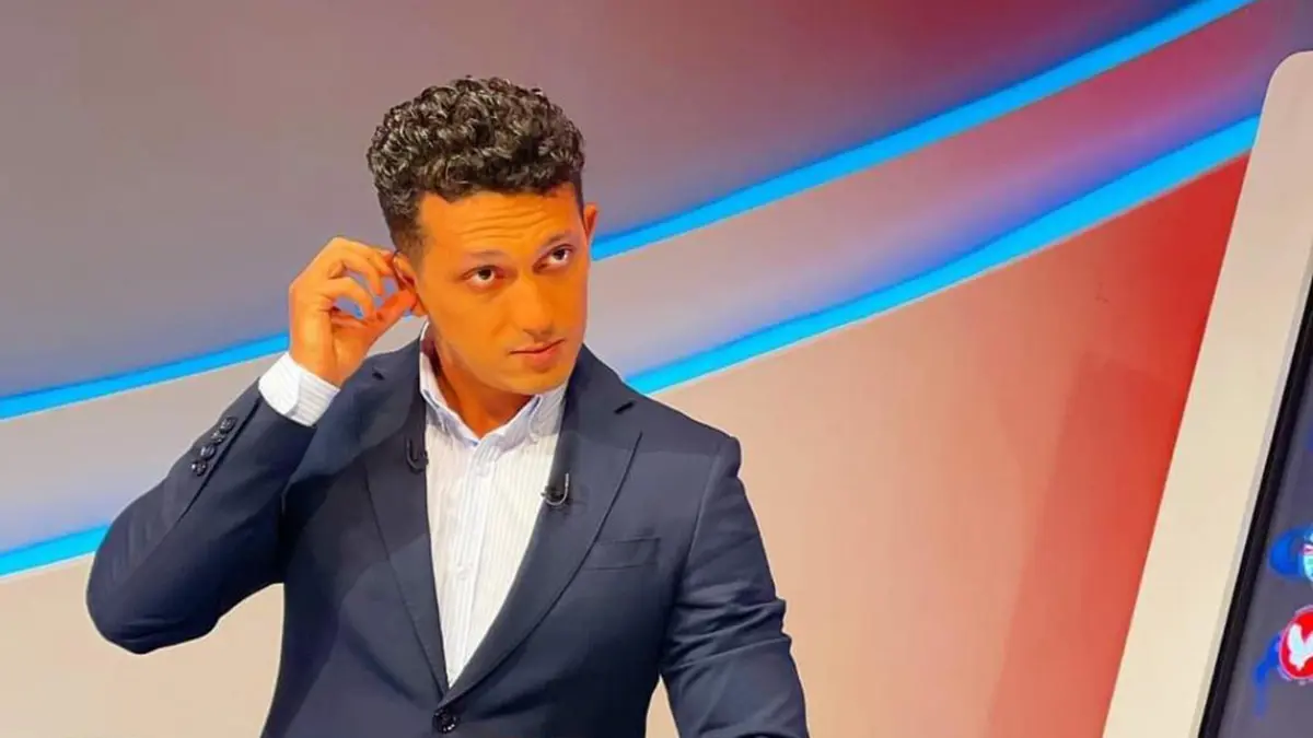 الإعلامي أمير هشام