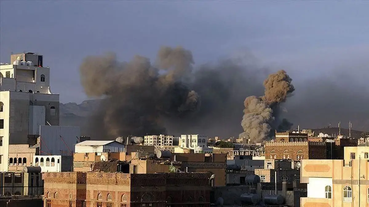 اليمن.. إصابة 7 جنود و3 مدنيين إثر انفجارين في لحج وتعز