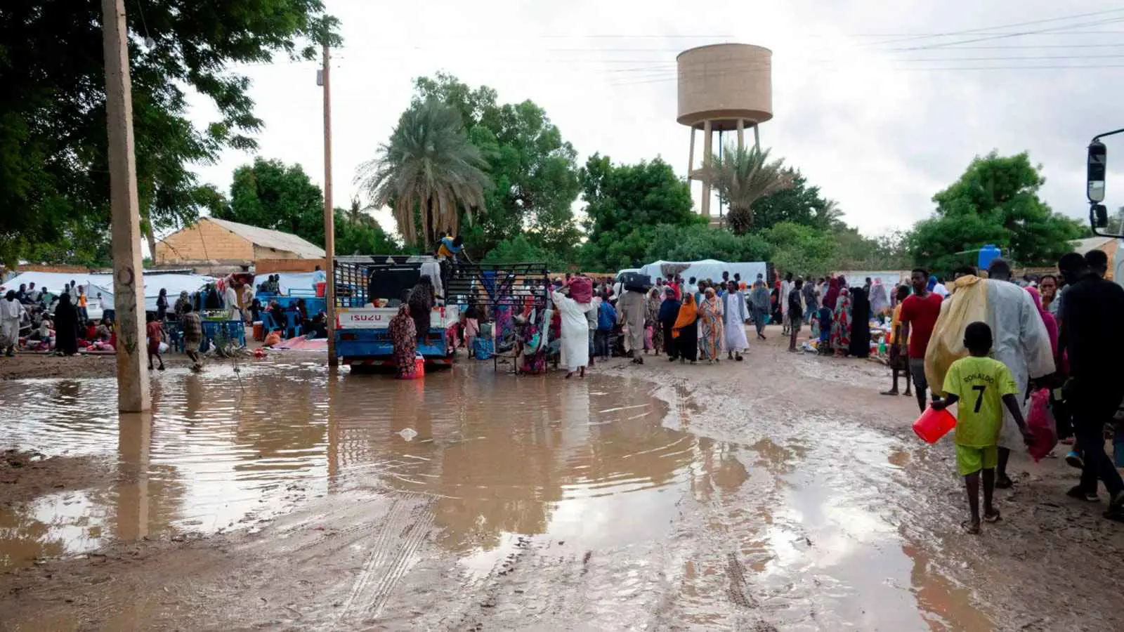 السودان.. 17 قتيلا وانهيار آلاف المنازل جراء هطول أمطار غزيرة