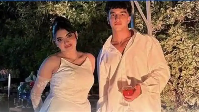 مونلي وسوزي الأردنية