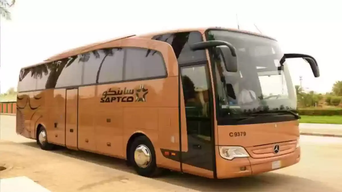شاهد الزي الجديد لسائقات حافلات النقل في السعودية (صور)