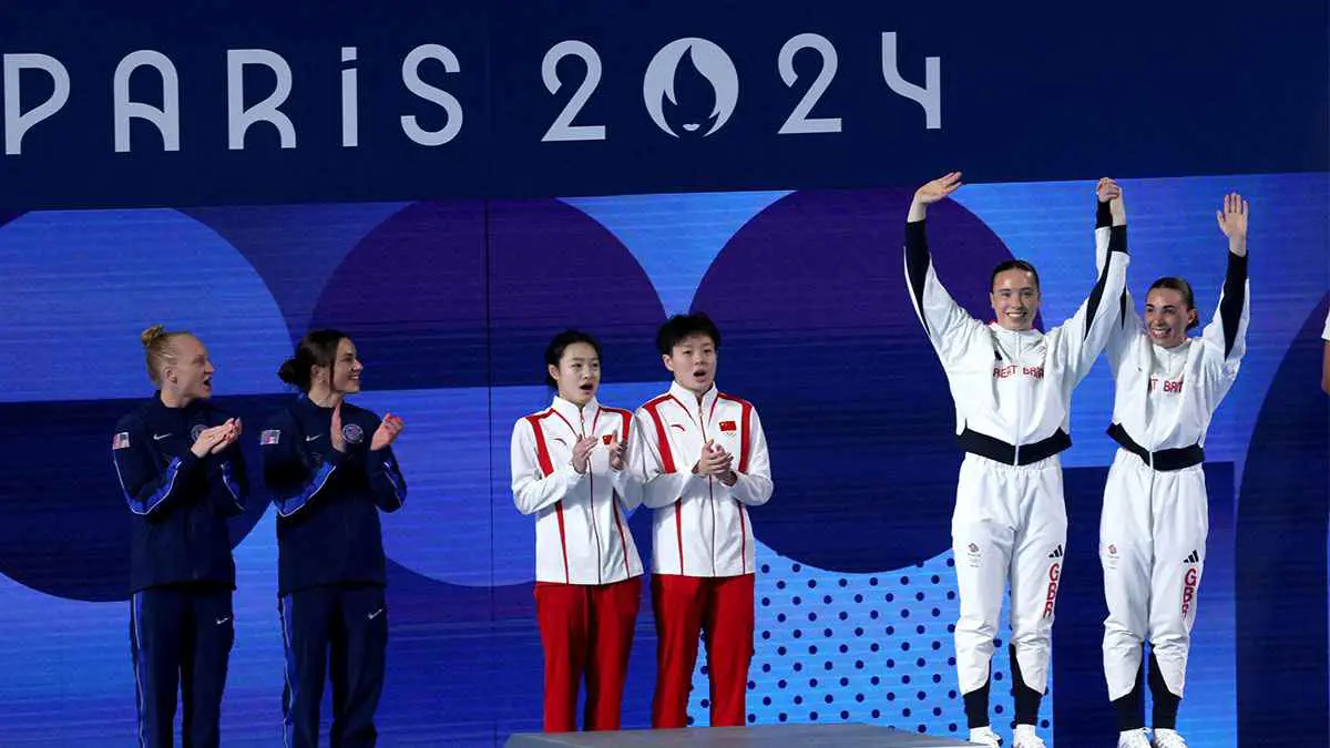 أولمبياد باريس.. الصينيتان تشين وتشانغ تفوزان بأول ذهبية في الغطس