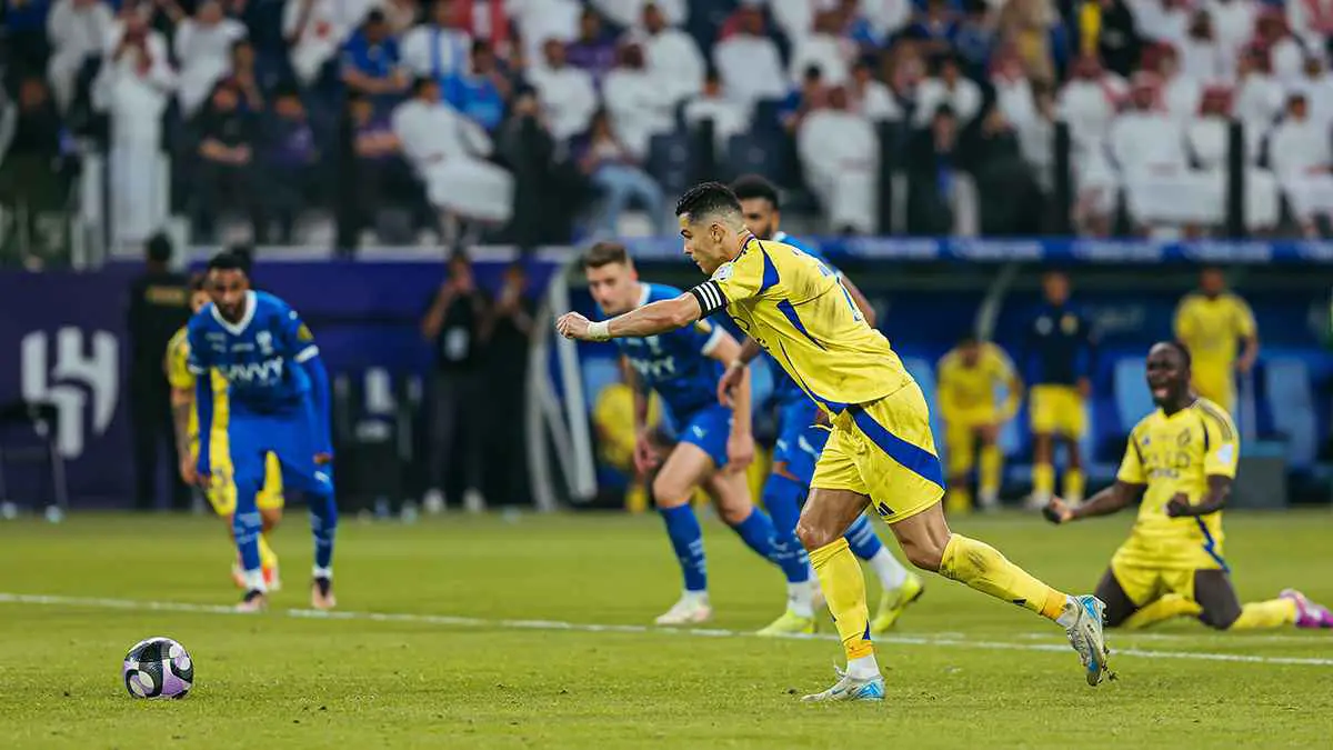 شهر على الانطلاق.. من الأقرب للفوز بلقب الدوري السعودي؟
