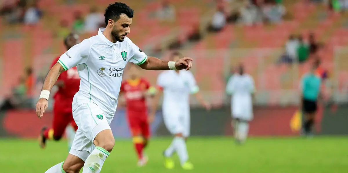 عمر السومة يثير قلق جمهور "الراقي" قبل مباراة الأهلي ونادي الهلال في الدوري السعودي