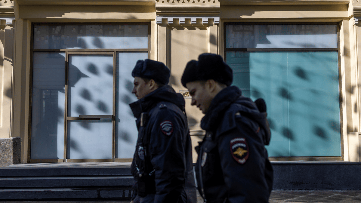 روسيا.. القبض على "جماعة إجرامية" تضم "مسؤولين"