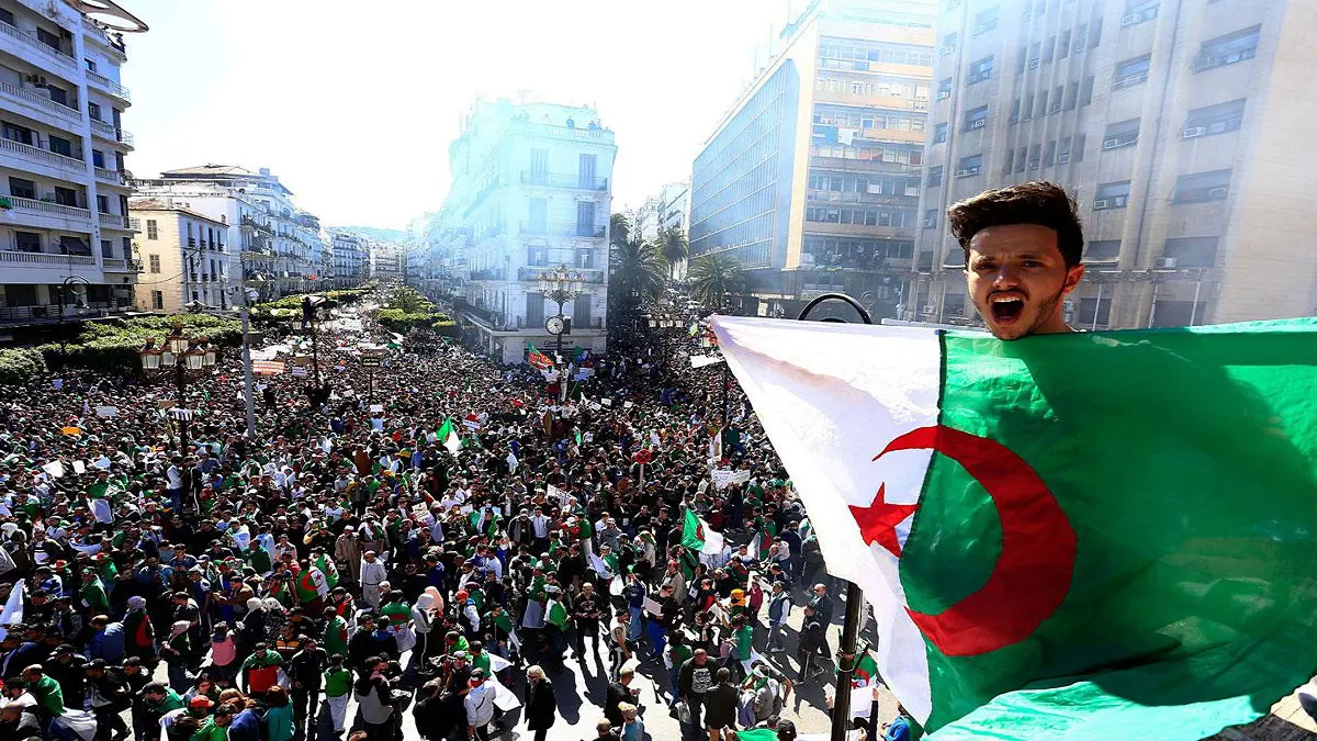 الجزائر تعلق آمالها على أسعار النفط لتفادي تجدد الاحتجاجات‎