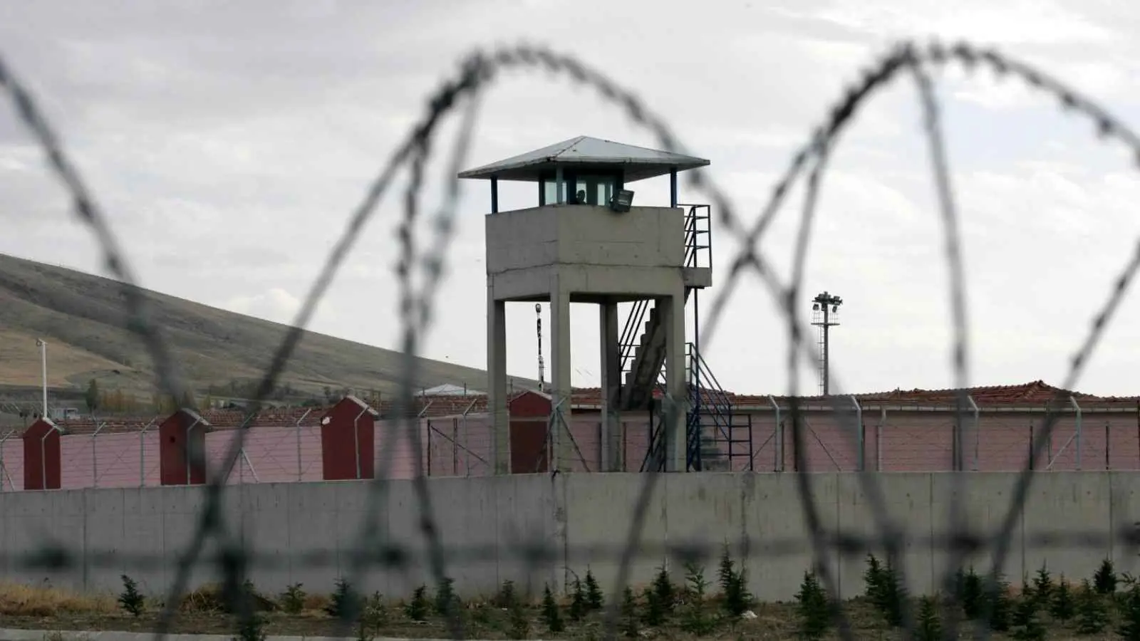 مرة أسبوعياً.. سجون كردستان العراق تسمح بـ"الخلوة الشرعية"