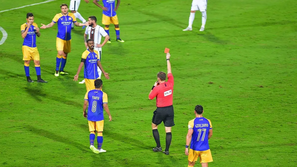 هل يغيب بيتروس أراوجو عن مباراة النصر والهلال بالدوري السعودي؟