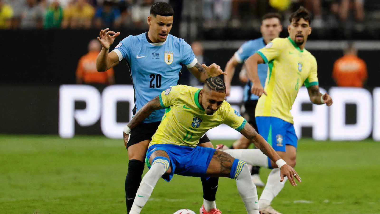 تغطية مباشرة لمباراة البرازيل وأوروغواي في ربع نهائي كوبا أمريكا