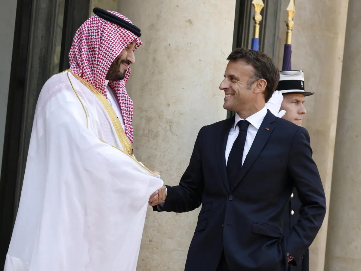 مباحثات فرنسية سعودية حول ضرورة إدخال المساعدات إلى غزة