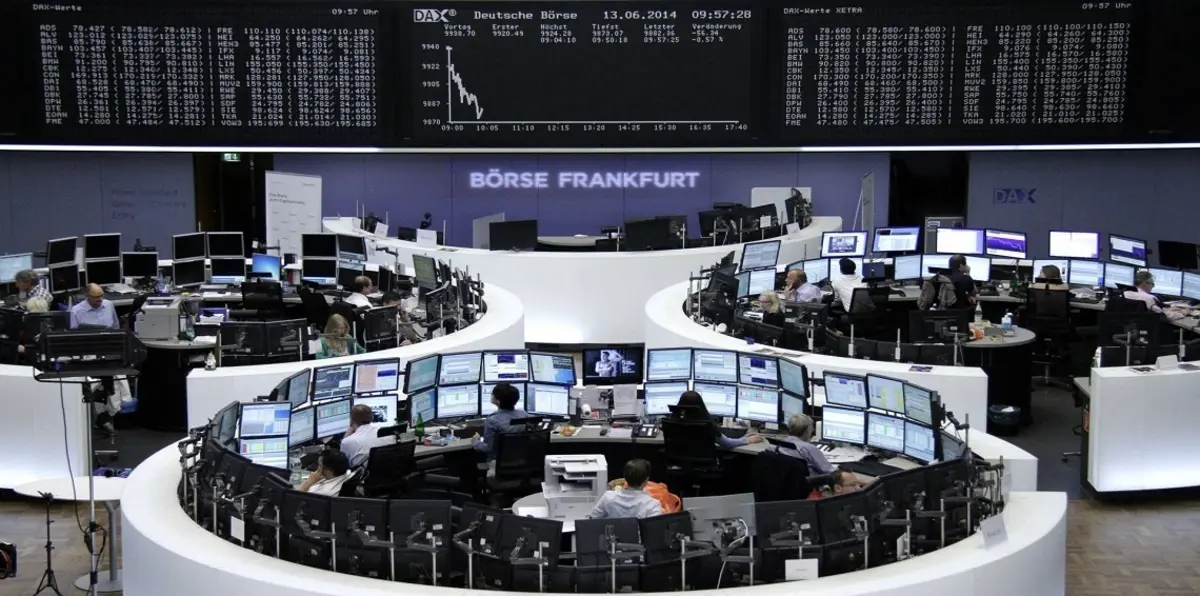 التوترات التجارية ترسل الأسهم الأوروبية إلى أدنى مستوياتها في 6 أشهر