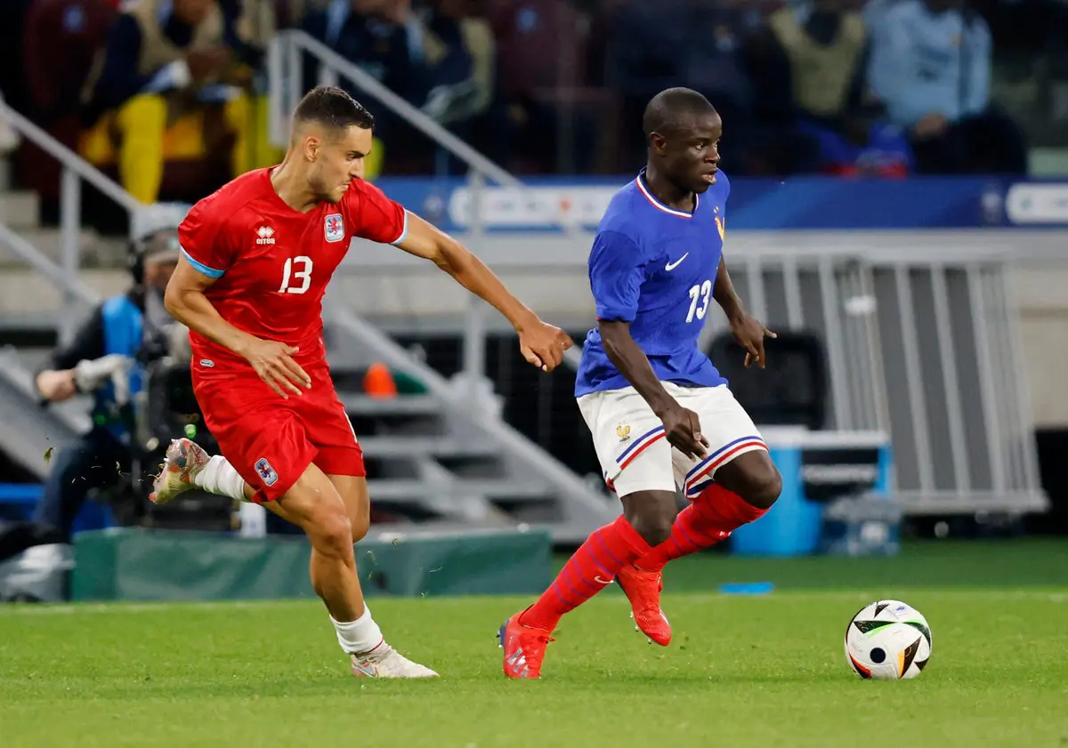 تعليق مثير لنجم فرنسا حول مستوى لاعب الاتحاد السعودي