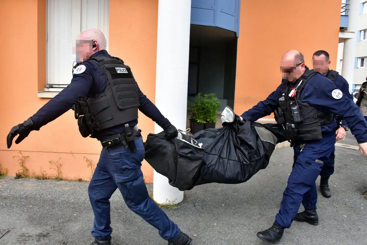 تقرير برلماني: فرنسا غارقة في المخدرات