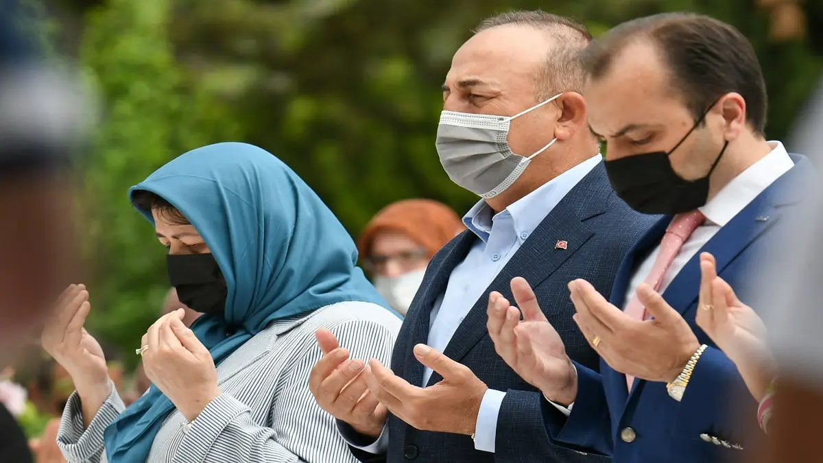 في زيارة مثيرة للجدل.. وزير الخارجية التركي يلتقي أقلية مسلمة باليونان‎