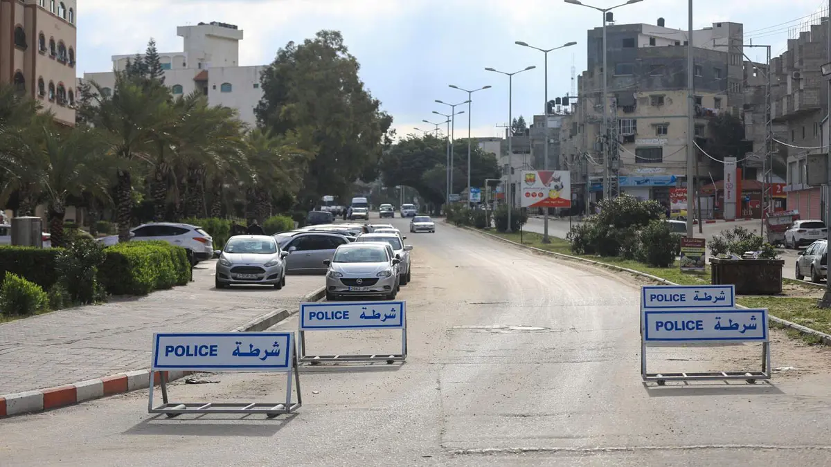فلسطين.. تمديد حالة الطوارئ 30 يوما وتقليص الحركة بالضفة لمواجهة كورونا