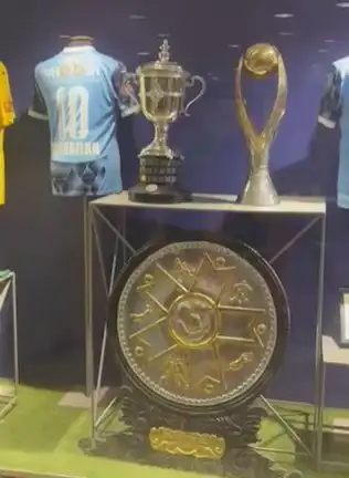 درع الدوري في دولاب بطولات بيراميدز