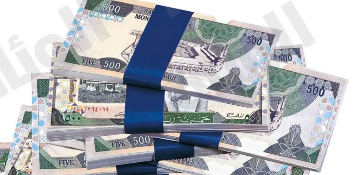 "الراتب ما يكفي الحاجة".. أشهر هاشتاغ في تاريخ السعودية يعود مجدداً