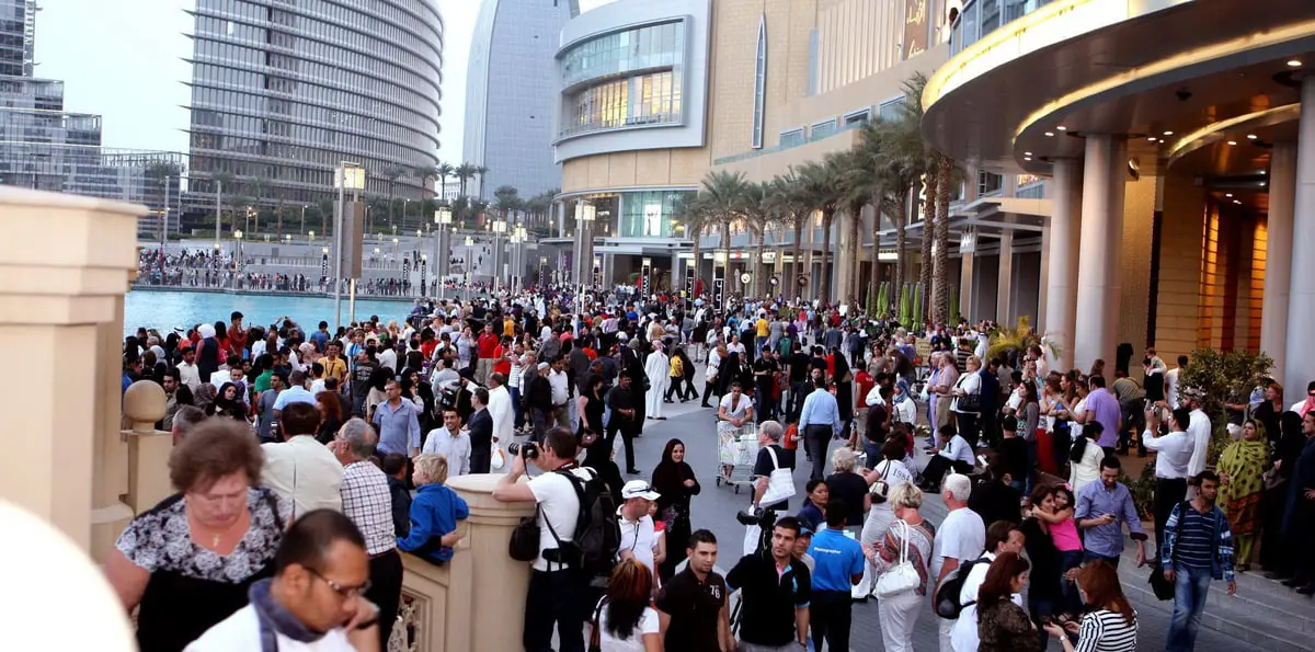 الإمارات تعتمد تطبيق نظام رد ضريبة القيمة المضافة للسياح