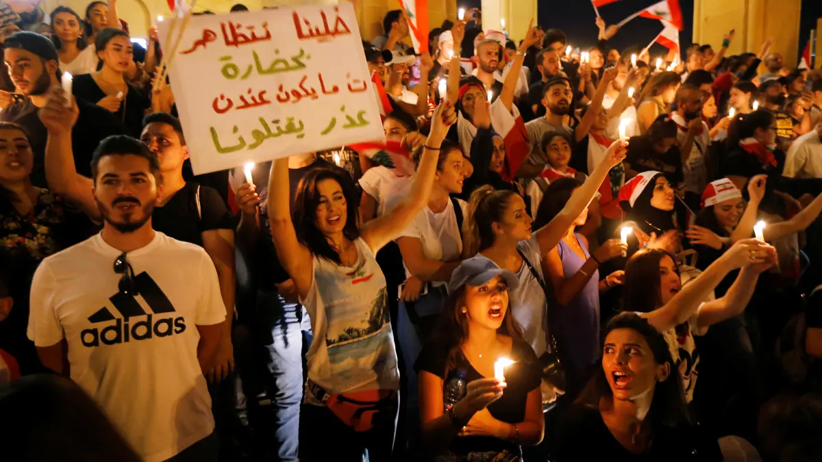 الأزمة اللبنانية.. استعصاء يثير الجدل بشأن الذهاب إلى حكم عسكري
