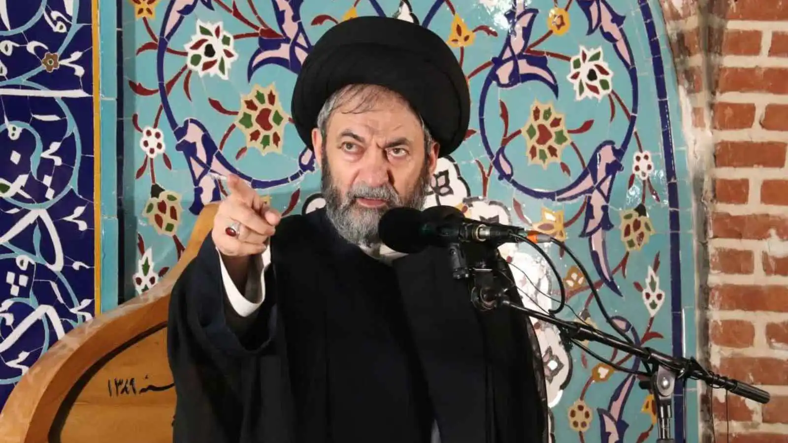 مقرّب من خامنئي: تهديدات إسرائيل "حرب نفسية" جديدة
