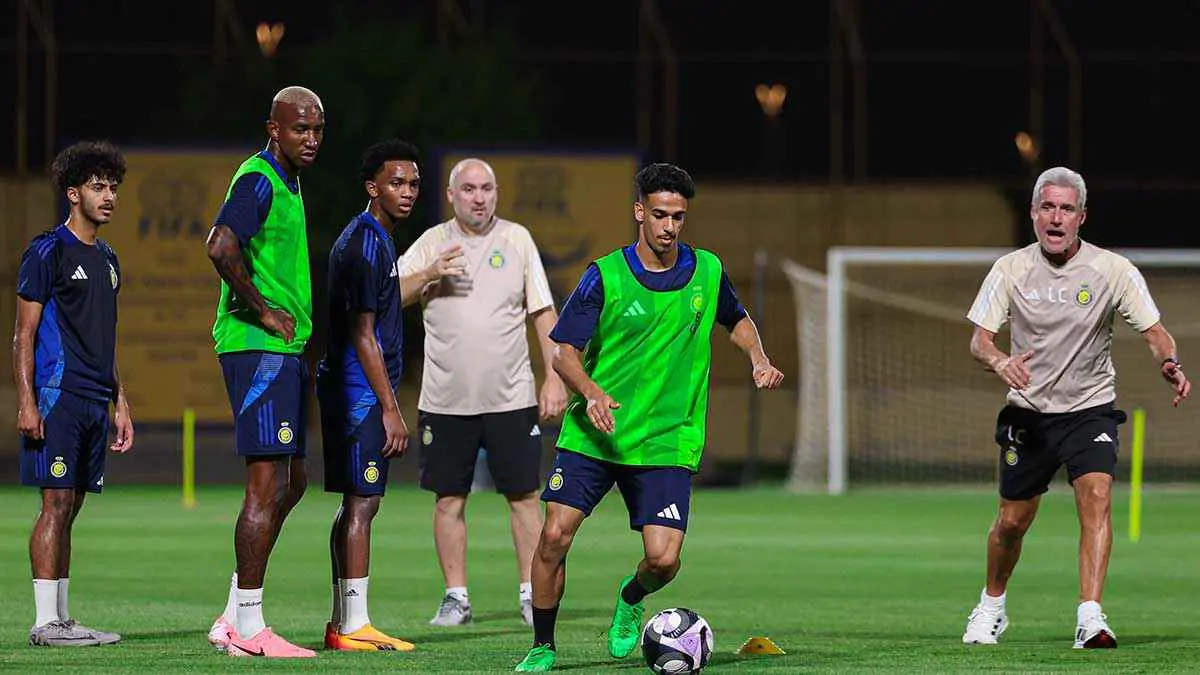 عقدة الهلال تطيح بكاسترو خارج النصر.. وهؤلاء الأقرب لإنقاذ "العالمي"