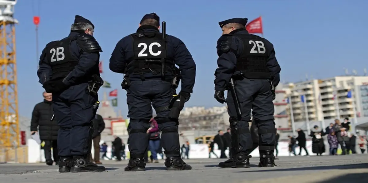 فرنسا تعتقل 4 مراهقات فكرن في تنفيذ هجوم إرهابي