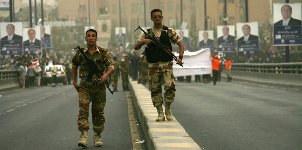 القوات اليمنية  تستعيد مركز مدينة وسط البلاد من الحوثيين