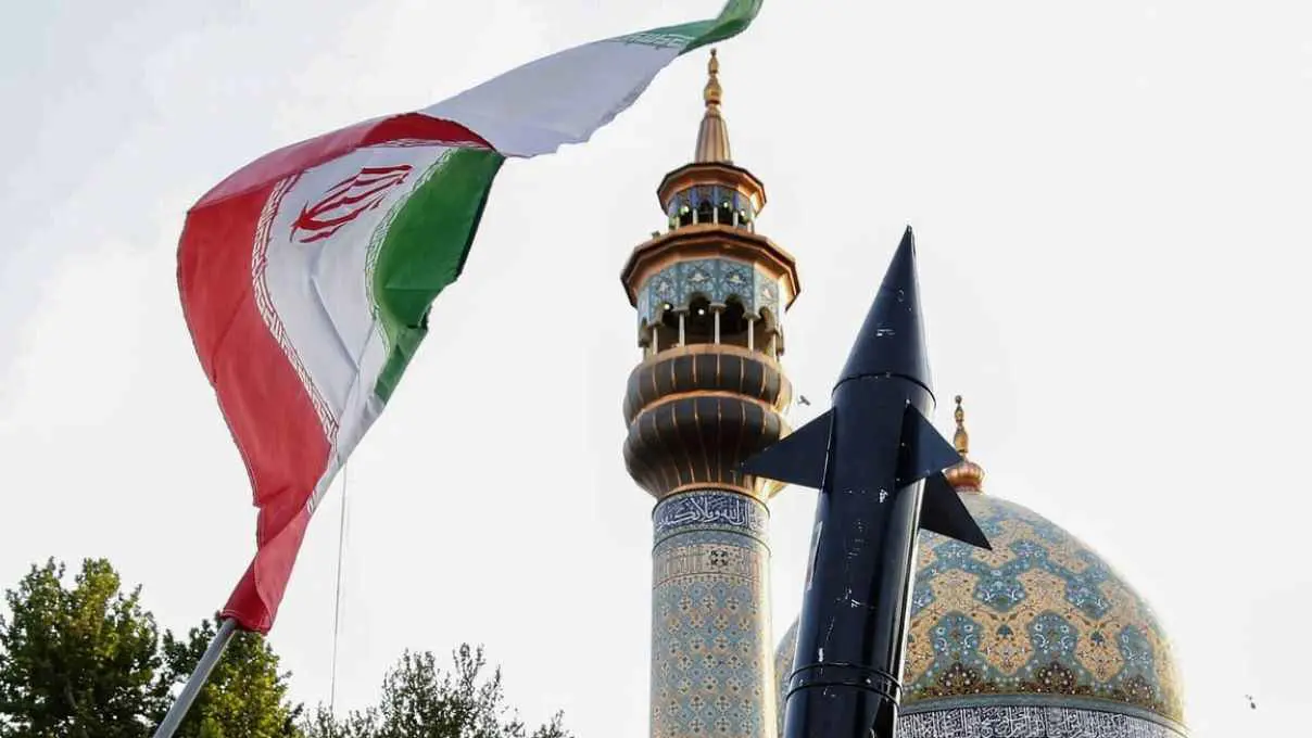 أحدها هزيمة طهران.. 3 سيناريوهات لنهاية الحرب الإسرائيلية الإيرانية