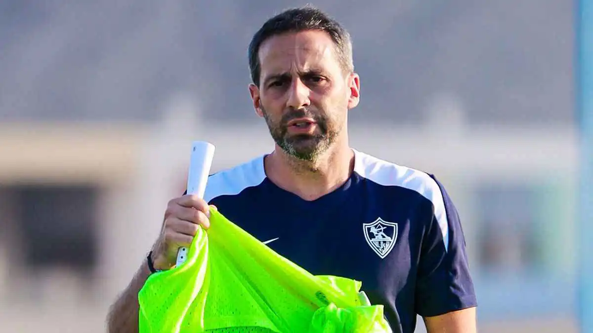 حمل كاذب.. محمد العدل يسخر من مدرب الزمالك (صورة)