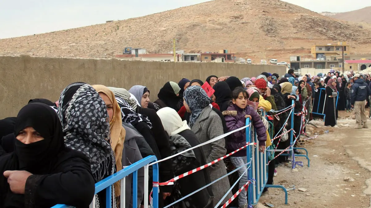 اللاجئون السوريون يتشبثون بالبقاء في تركيا ولبنان مع تزايد مخاوف العودة القسرية
