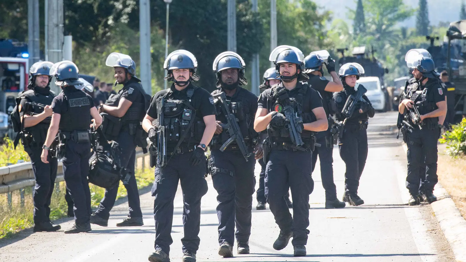 مقتل شخصين خلال عملية للشرطة الفرنسية في كاليدونيا الجديدة