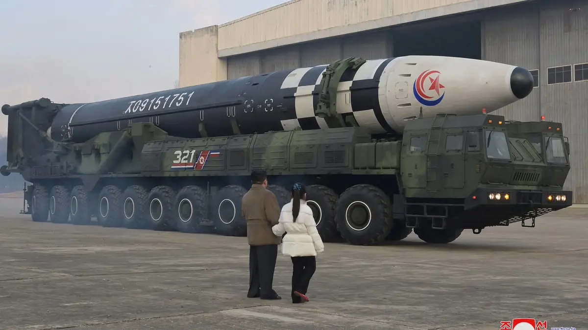 كوريا الشمالية تقر باختبار صاروخ باليستي عابر للقارات