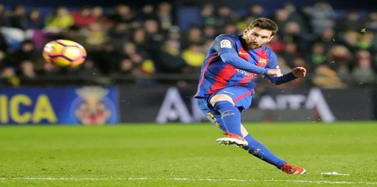 ميسي يتحول لطبيب نفسي في برشلونة