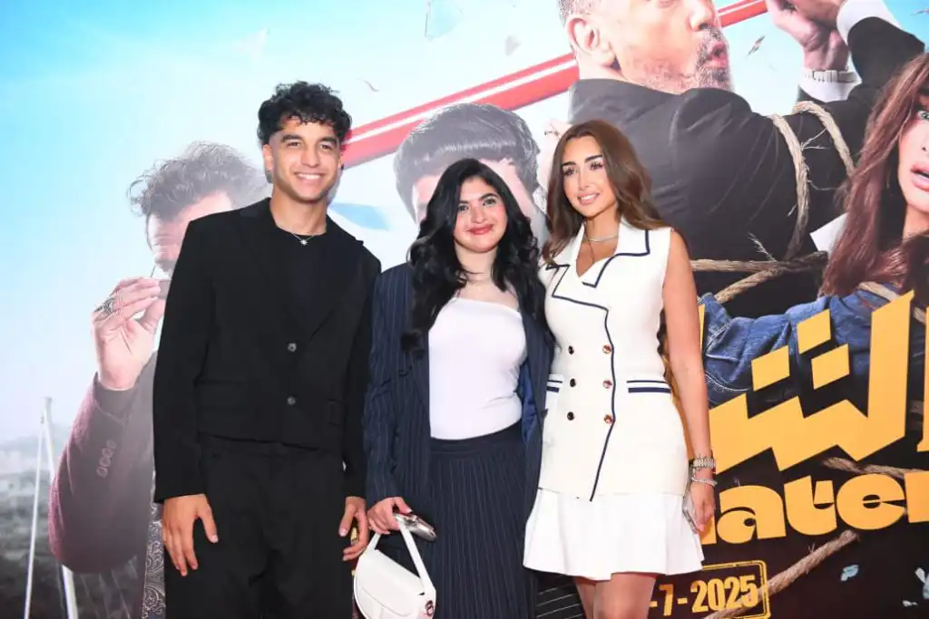 البلوغر سوزي الأردنية مع أبطال الفيلم