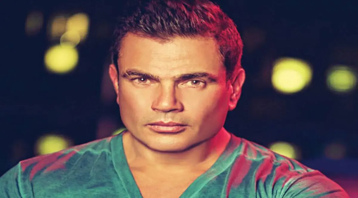 عمرو دياب يستعد لحفل الهوكي