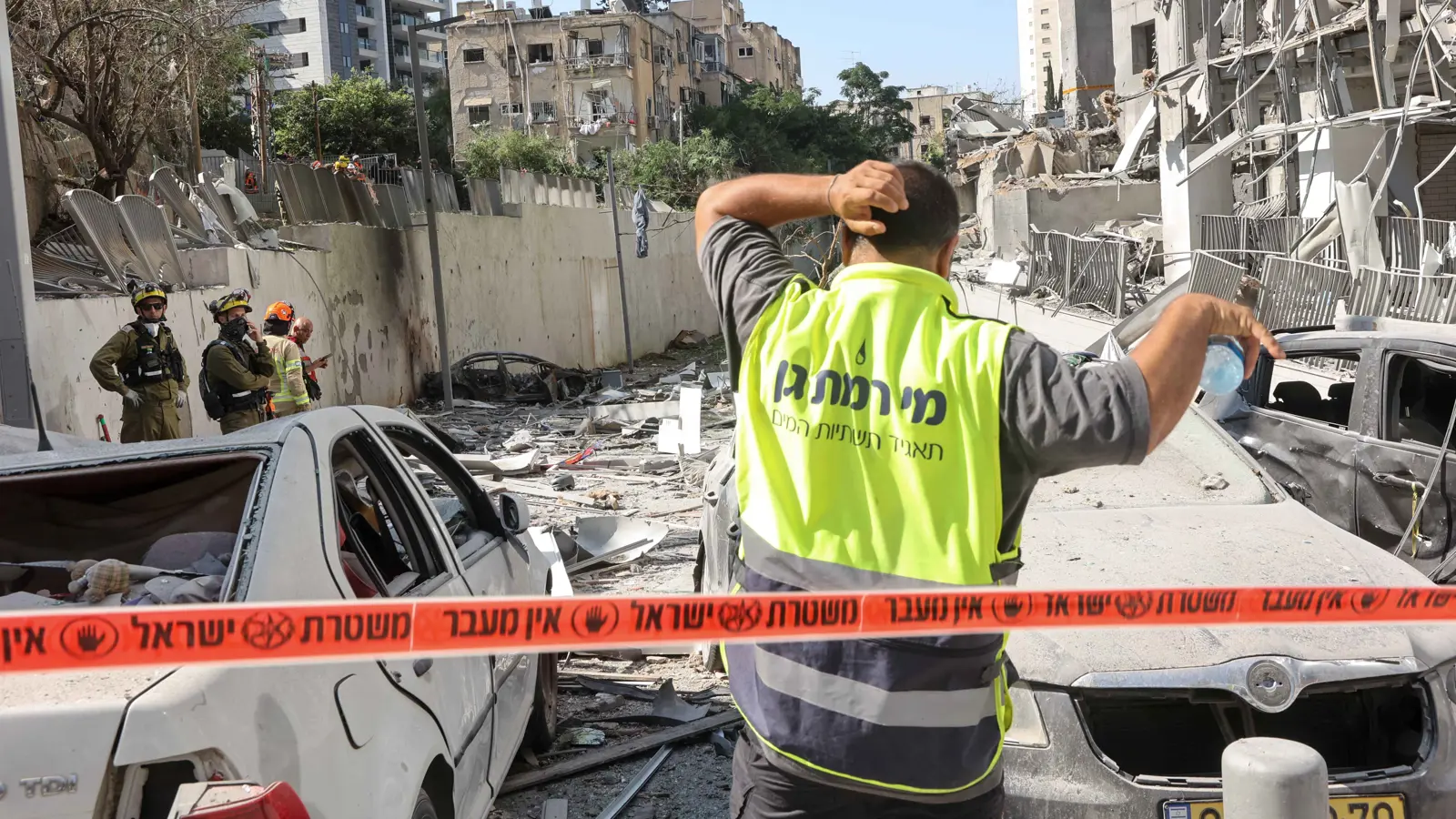 دول غربية تعزز وجودها العسكري.. 48 ساعة حاسمة لملف الصراع الإيراني الإسرائيلي
