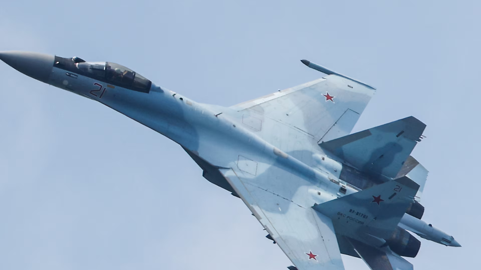سقوط مقاتلة روسية  طراز "سو 34" في فولغوغراد