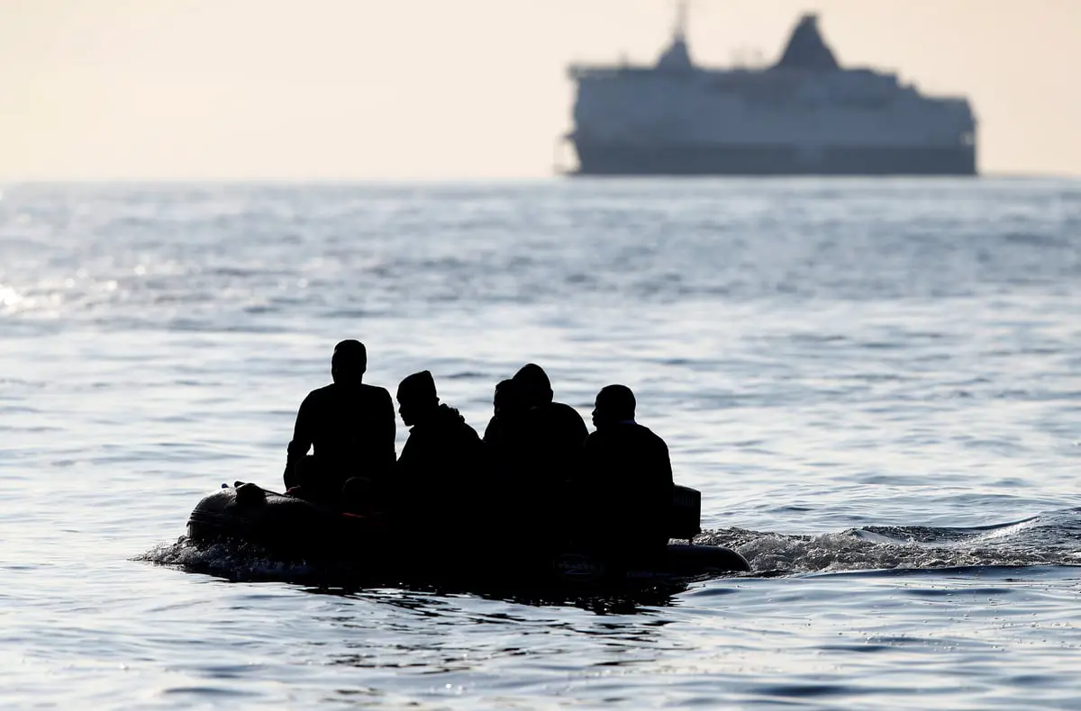  تقرير: جزر الكناري تشهد تدفقًا هائلًا للمهاجرين عبر البحر