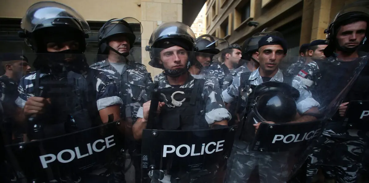 إحالة 4 سوريين و6 لبنانيين للمحكمة العسكرية في لبنان بتهمة "الإرهاب"