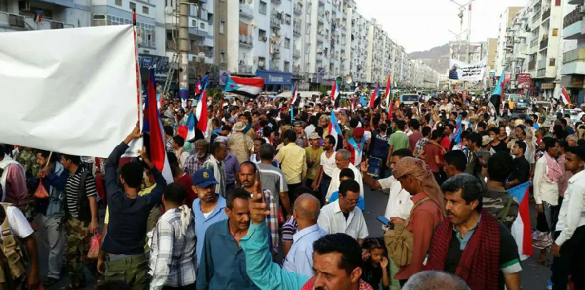 ترقب كبير لـ "إعلان عدن".. فهل سيكون رصاصة الفراق بين الجنوب والشرعية؟