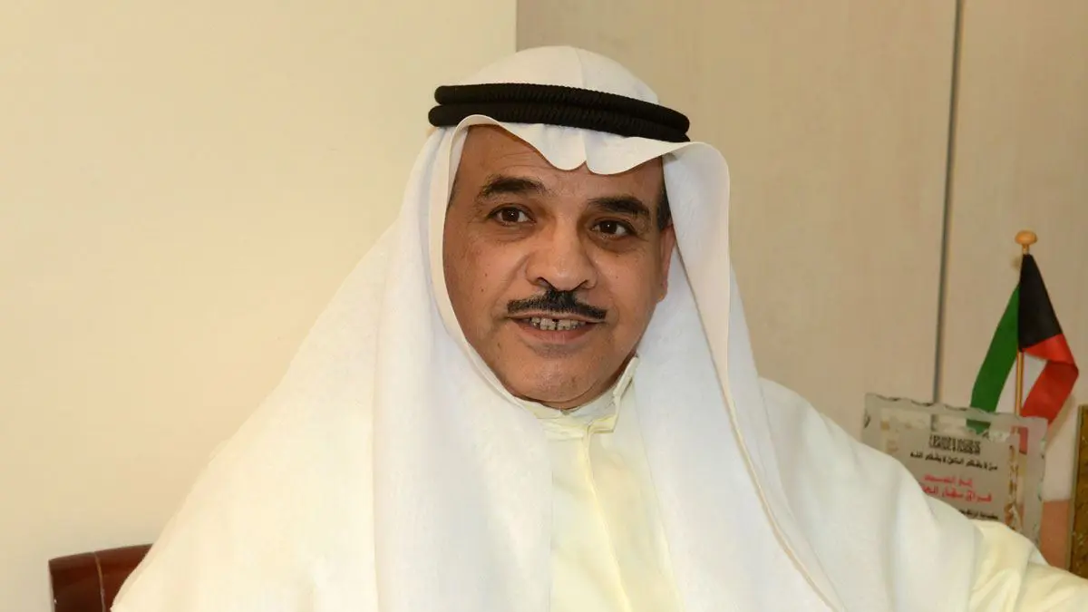 حجز الشاعر الكويتي فاضل الدبوس بتهمة مخالفة قانون الوحدة الوطنية