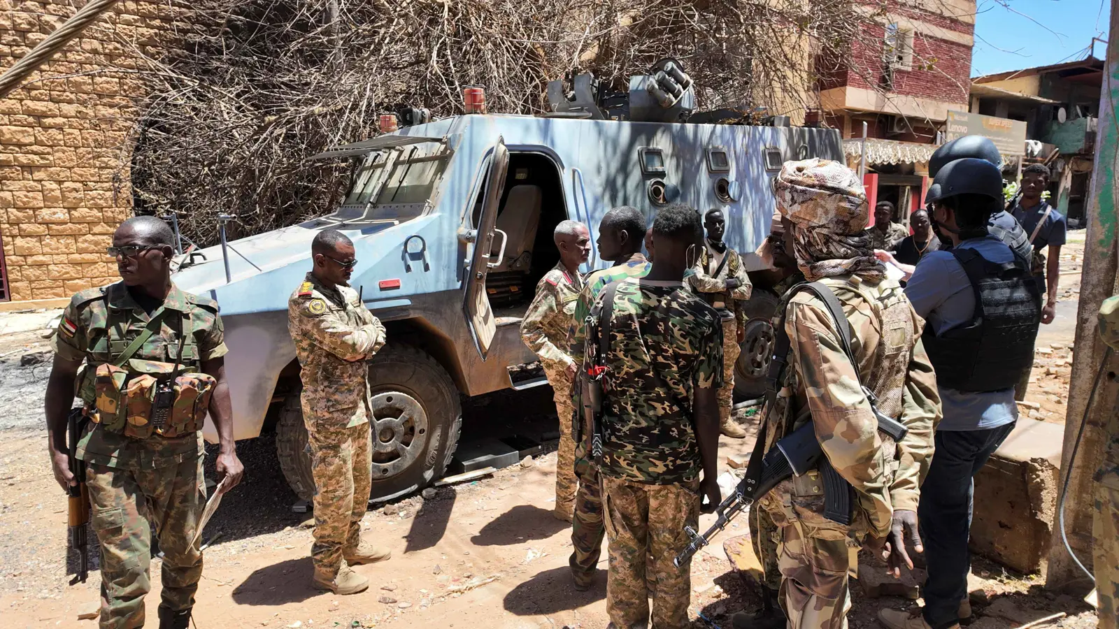 مخاوف من انتهاكات.. الجيش السوداني يحشد لمعركة "انتقامية" في نيالا