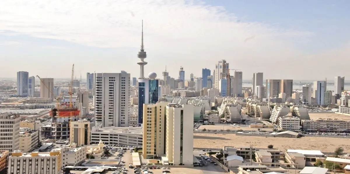 الكويت.. عقاريون يعلقون على مطالبات بمنع تأجير عائلات الوافدين في السكن الخاص