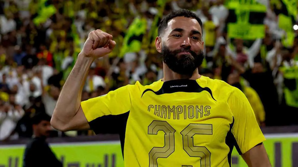 الاتحاد سيكون خارج المنافسة.. تحذير خطير لكريم بنزيما